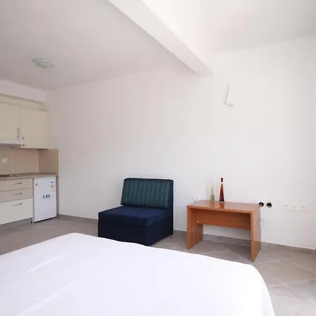 Studio Basina 8754a Apartment